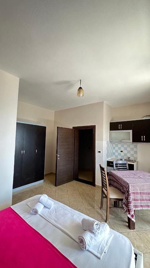 Elisabeta Apartments Sarandë Esterno foto