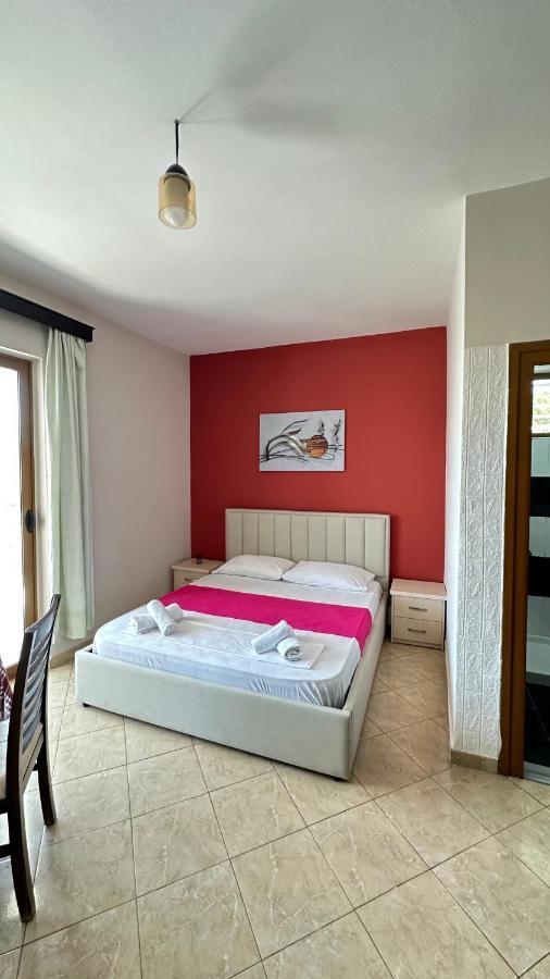 Elisabeta Apartments Sarandë Esterno foto