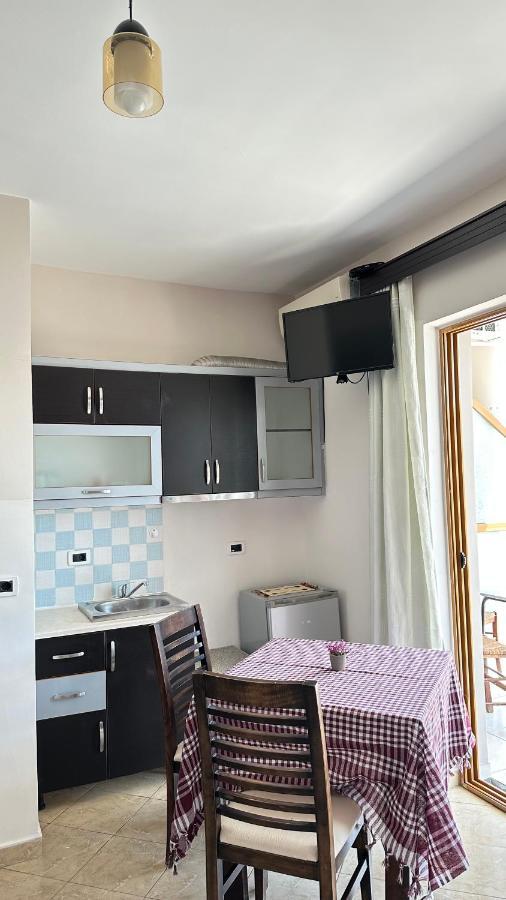 Elisabeta Apartments Sarandë Esterno foto